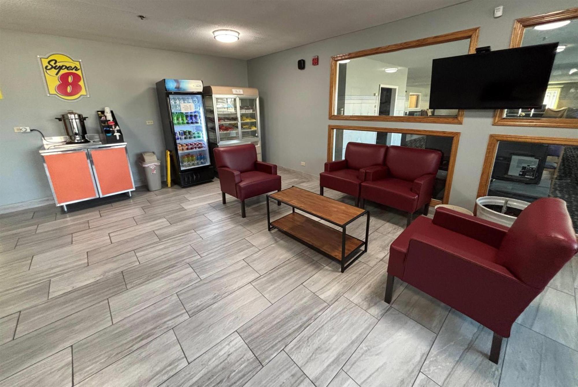 Super 8 By Wyndham Mclean/Bloomington Sw Motell Exteriör bild